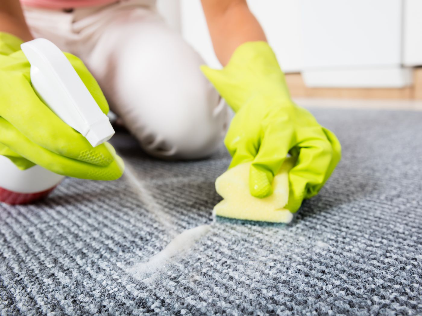 How to remove stains on carpet?