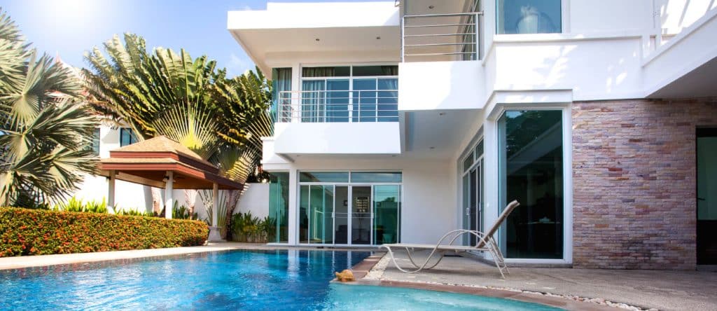 10 Reasons To Invest in Your Own Home Pool